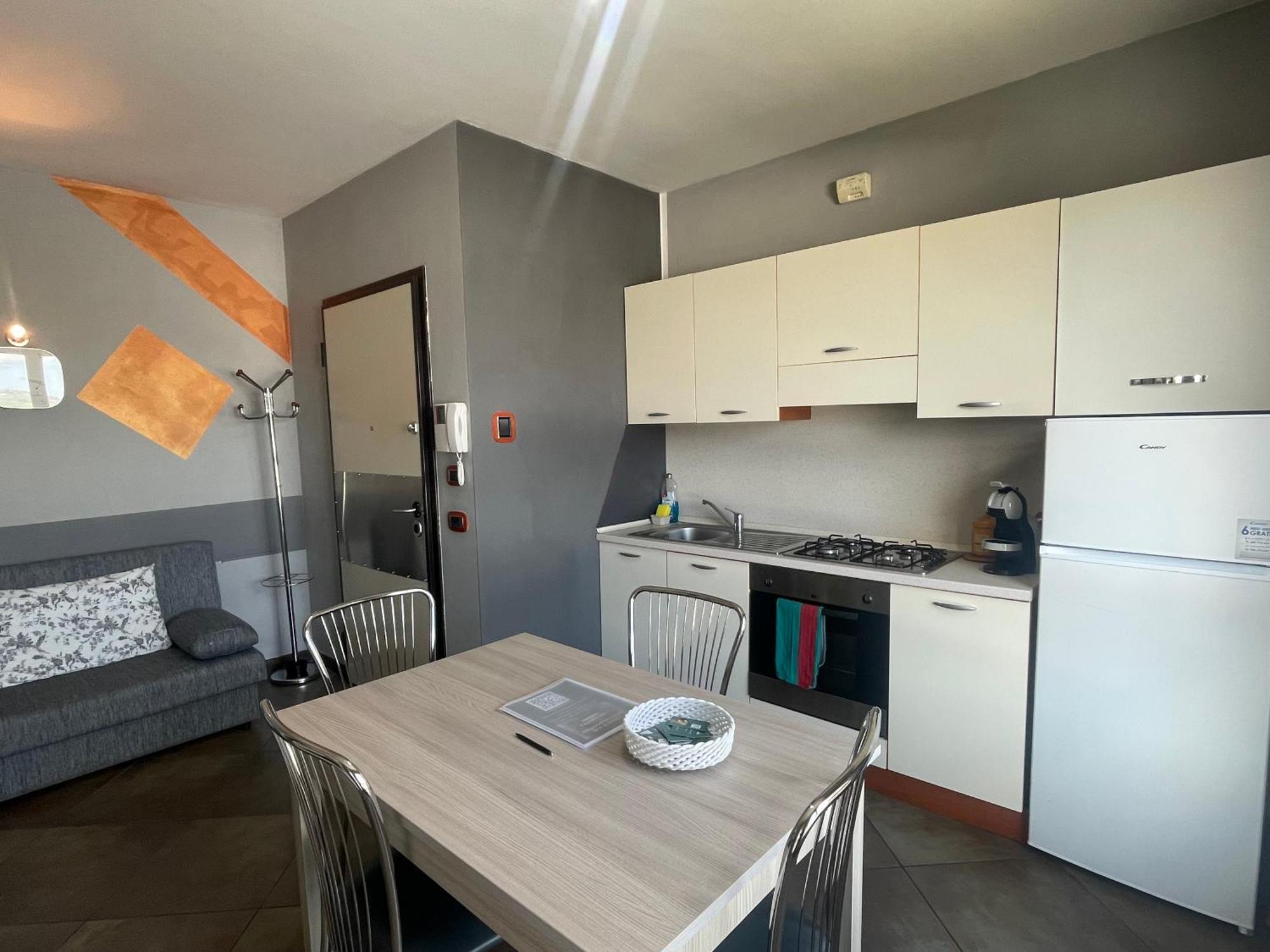 Borgo Divino Apartment อัลบา ภายนอก รูปภาพ